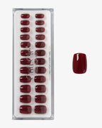 Uñas press-on Cherry Noir Cuadrada Corta | Cuti Clé