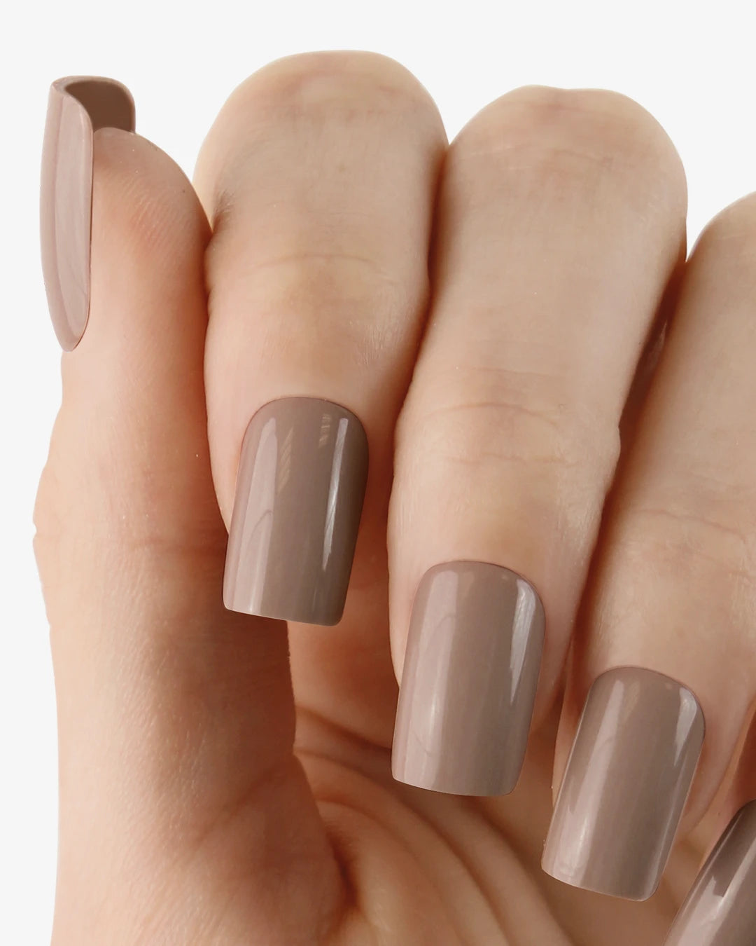 Uñas press-on Mocha Mousse Cuadrada Mediana - vista adicional 2 | Cuti Clé