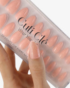 Uñas press-on Bare Muse Almendrada Corta - vista adicional 4 | Cuti Clé