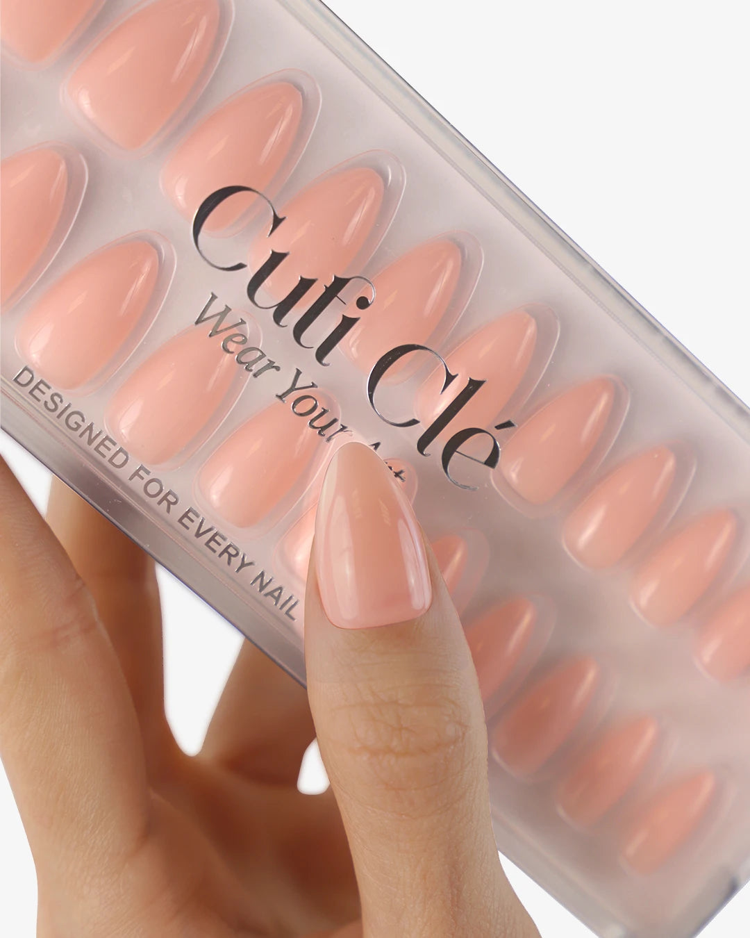 Uñas press-on Bare Muse Almendrada Corta - vista adicional 4 | Cuti Clé