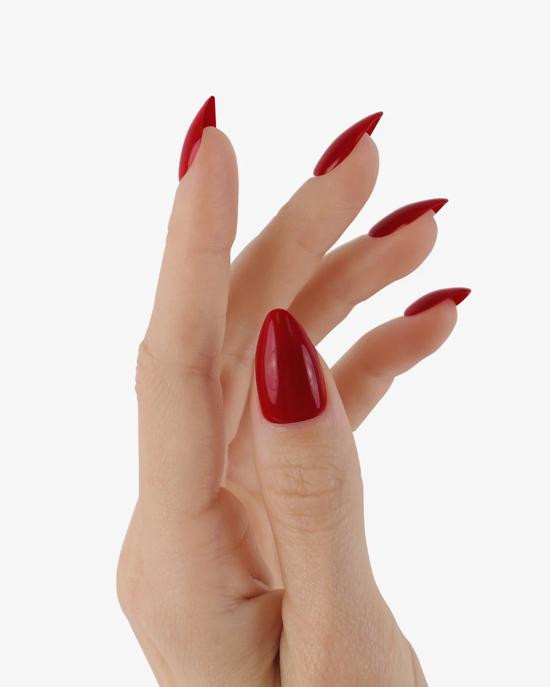 Uñas press-on Scarlet Mood Almendrada Corta - vista adicional 3 | Cuti Clé