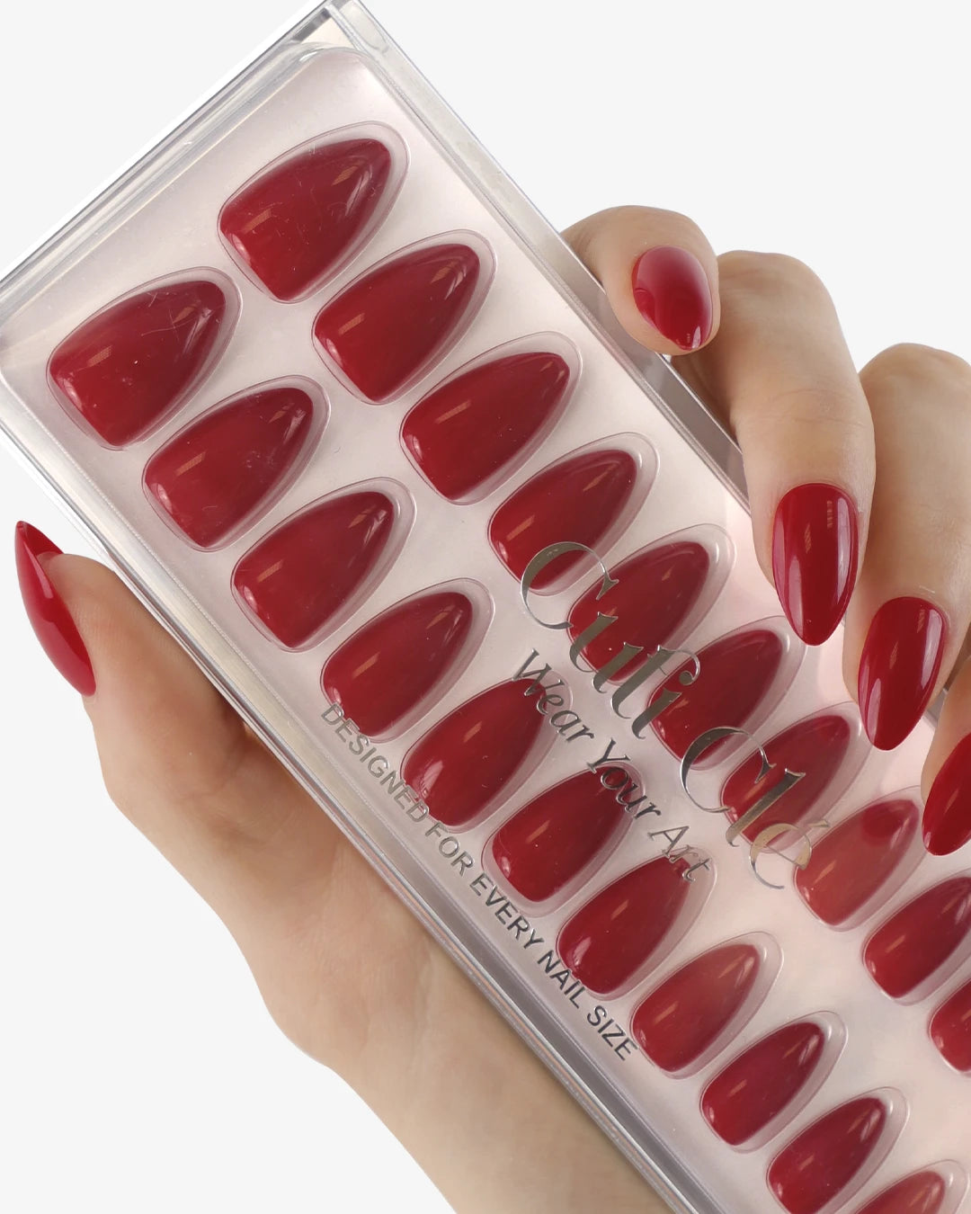 Uñas press-on Scarlet Mood Almendrada Corta - vista adicional 4 | Cuti Clé