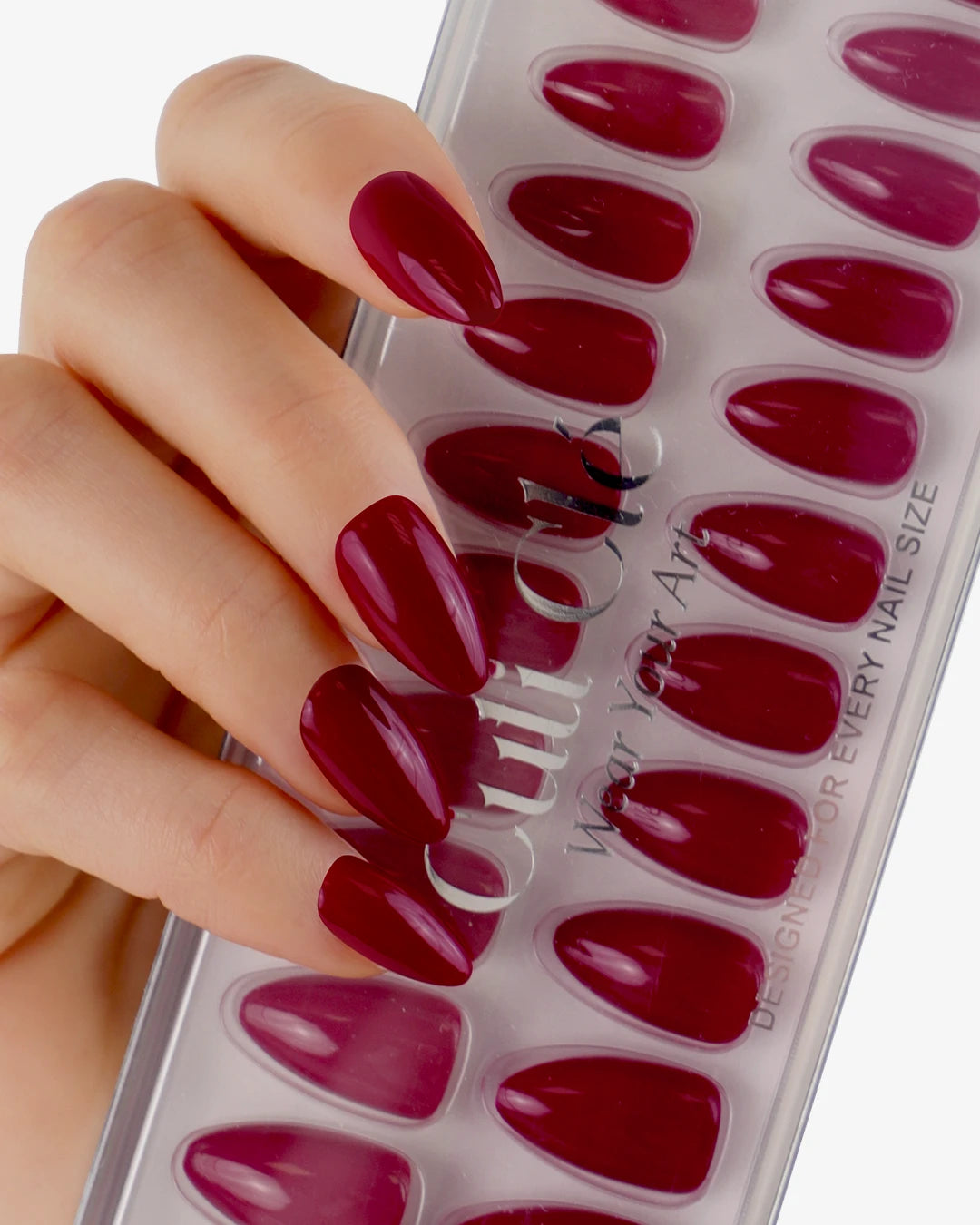 Uñas press-on Burgundy Almendrada Corta - vista adicional 4 | Cuti Clé