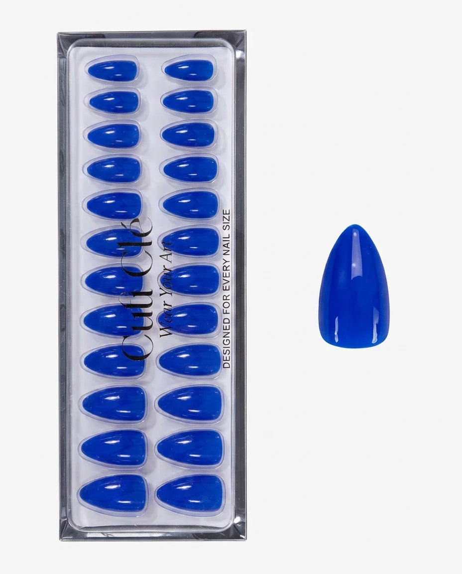 Sapphire Almendrada Corta