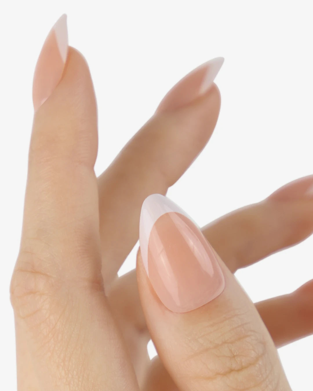 Uñas press-on Classic French Almendrada Corta - vista adicional 3 | Cuti Clé