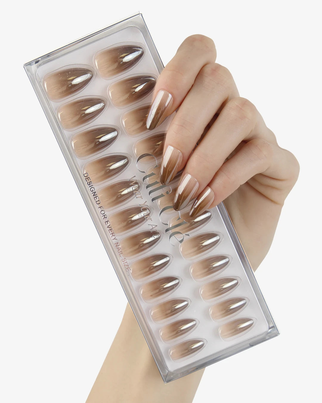 Uñas press-on Parisian Café Almendrada Mediana - vista adicional 4 | Cuti Clé
