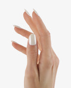 Uñas press-on Pearl Shell Redonda Corta - vista adicional 2 | Cuti Clé